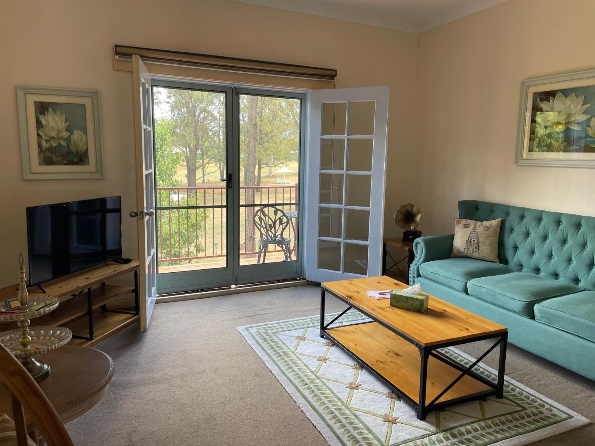 Villa Provence Поколбин Екстериор снимка